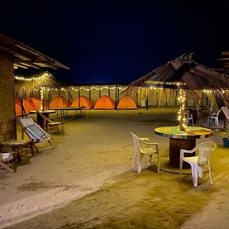 Pepon Surf Camp Hotel Máncora Exterior foto