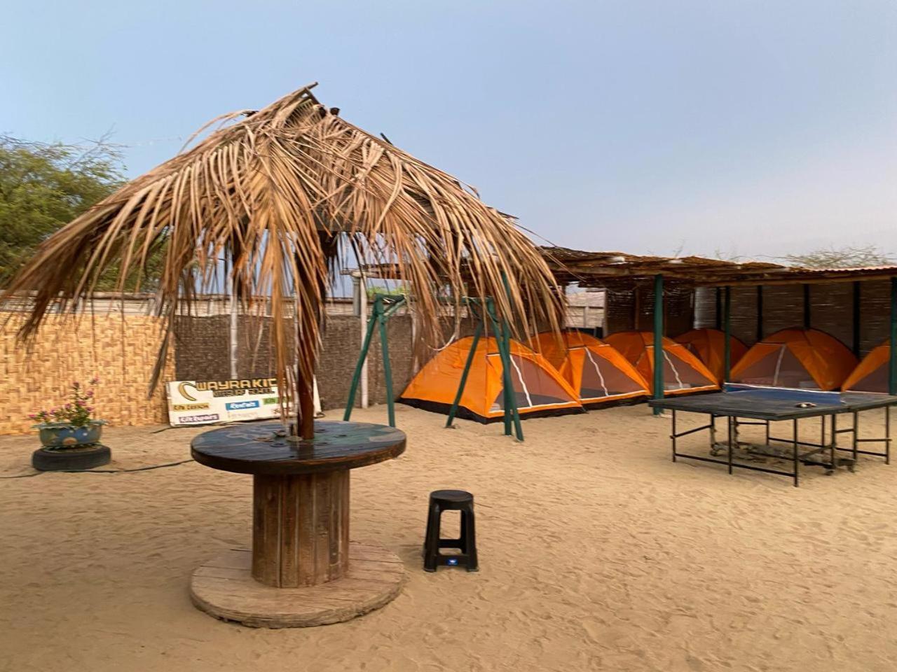 Pepon Surf Camp Hotel Máncora Exterior foto